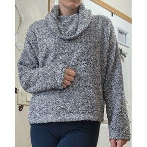 Faux Fur Cowl Neck Long Sleeve Sweater Gray Soft Cozy Women's Medium